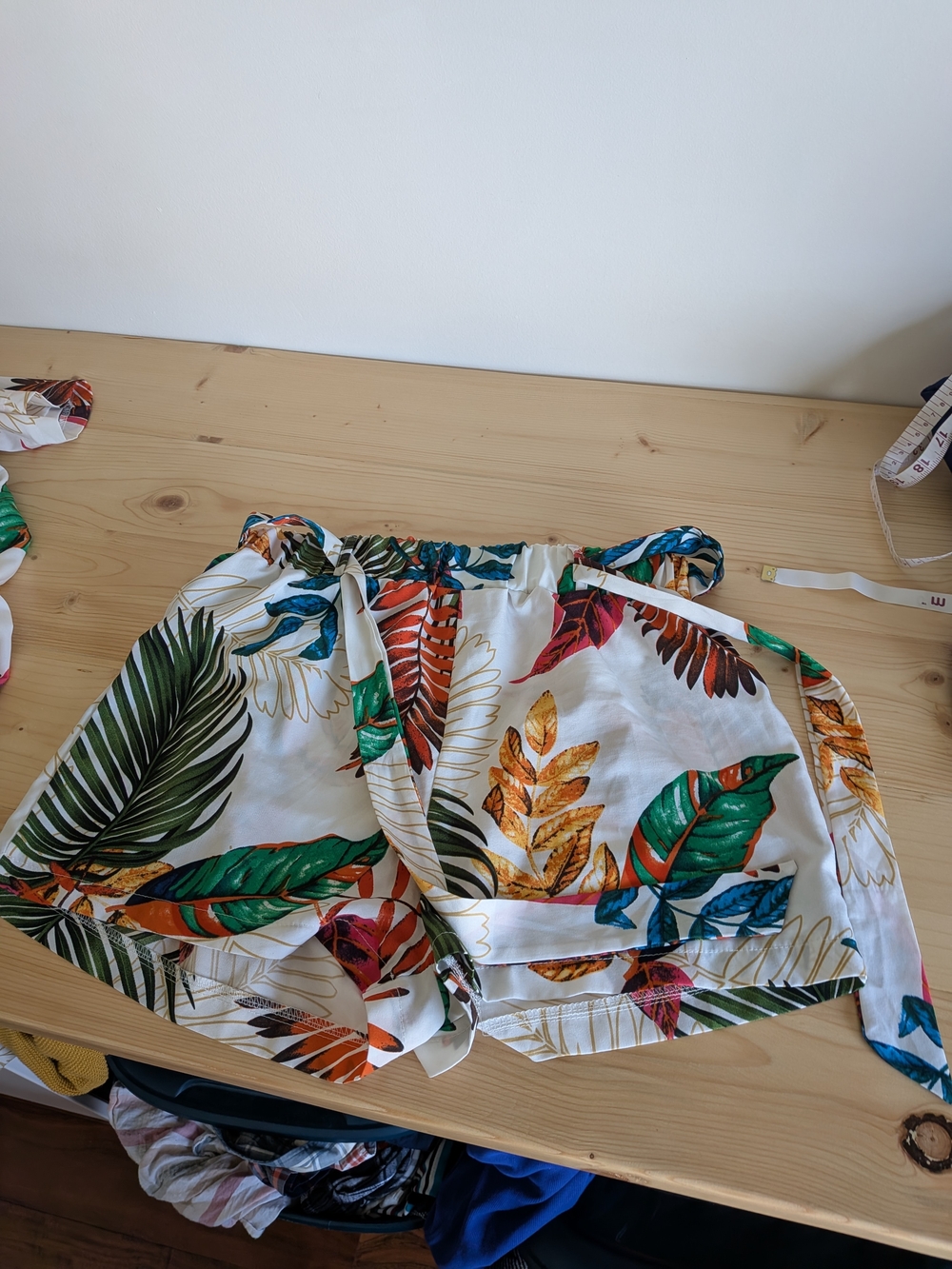 Tropical Print Women's Shorts - White Multi